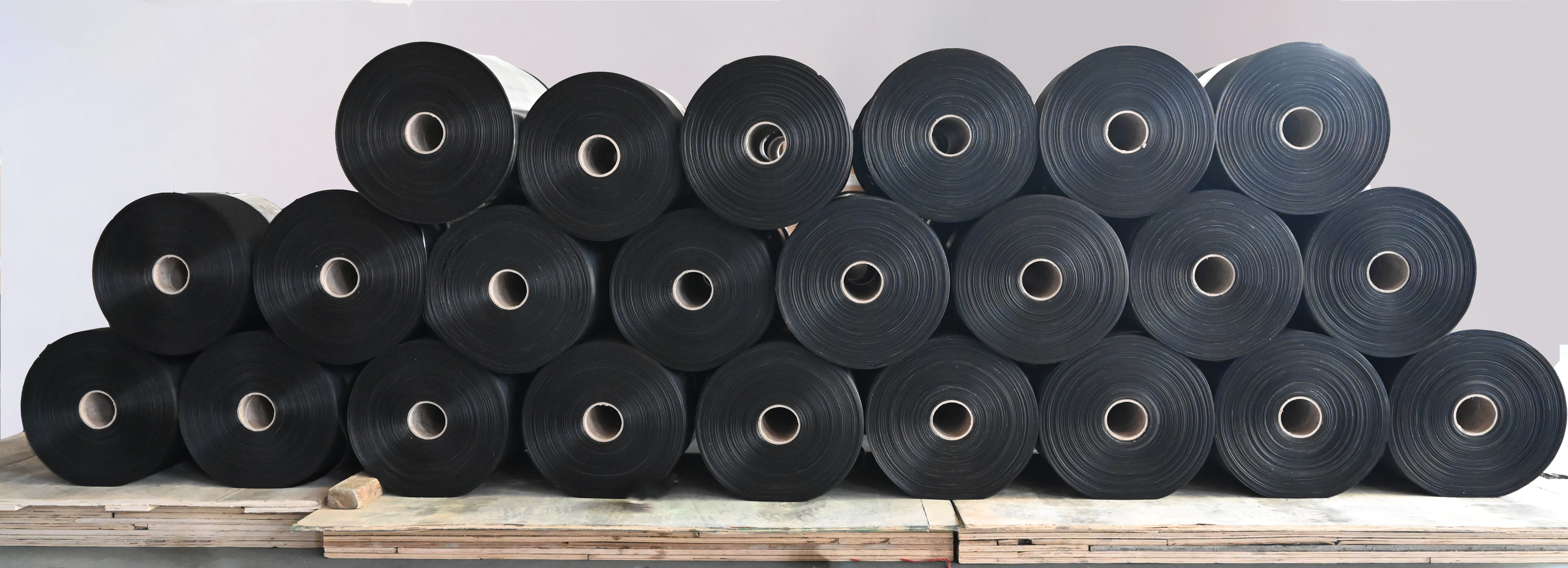 Epoxy Coated Wire Mesh supports innovative development of hydraulic filter industry