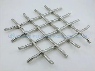Crimped wire mesh